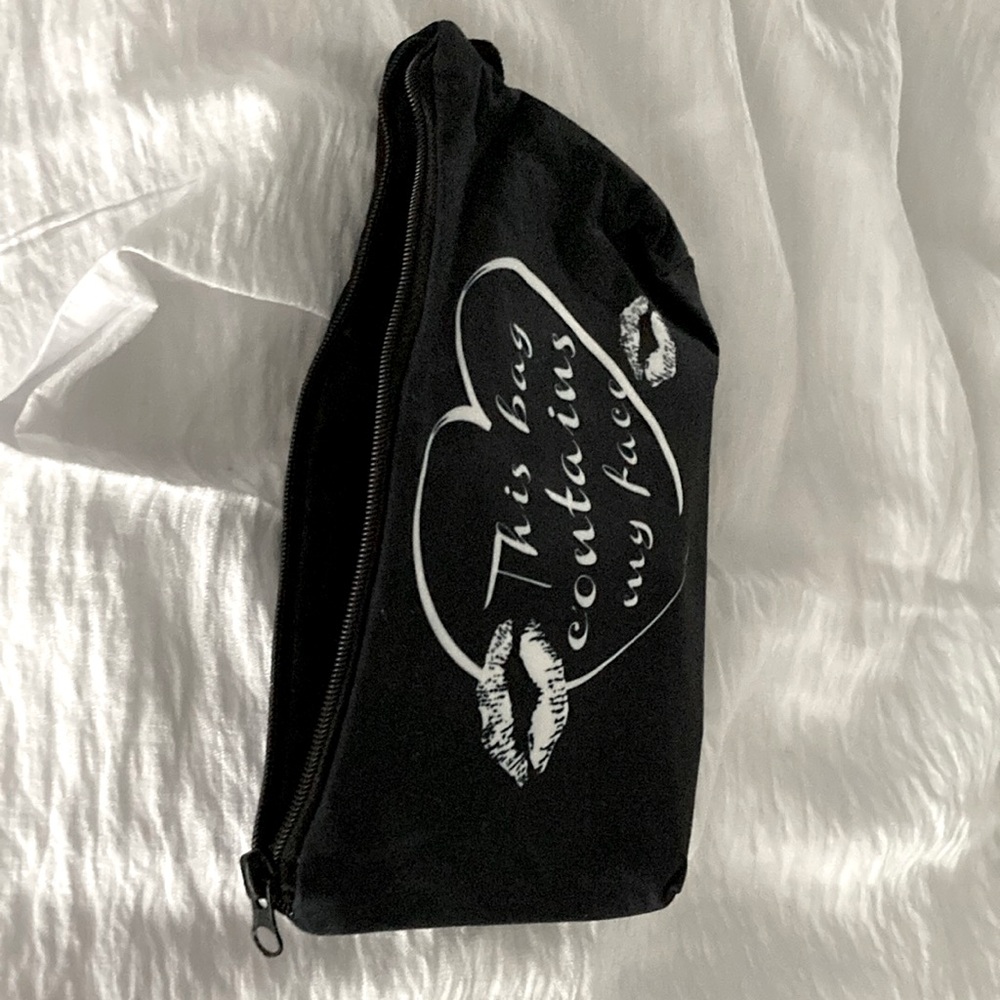 Cosmetic Case Black and White NWOT - Picture 9 of 13